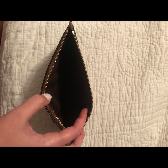 Coach metallic raspberry wristlet - Picture 3 of 3